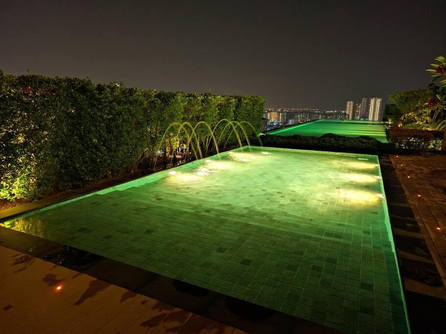 Infinity Pool 2Br Suite 7Pax @Beacon @Georgetown Екстер'єр фото