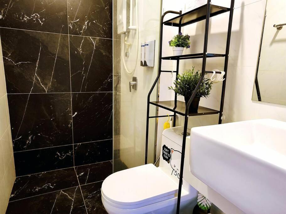 Infinity Pool 2Br Suite 7Pax @Beacon @Georgetown Екстер'єр фото