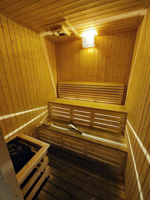 Infinity Pool 2Br Suite 7Pax @Beacon @Georgetown Екстер'єр фото